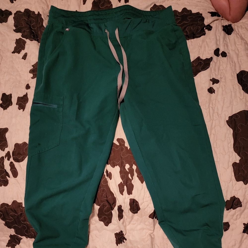 Figs Hunter green joggers